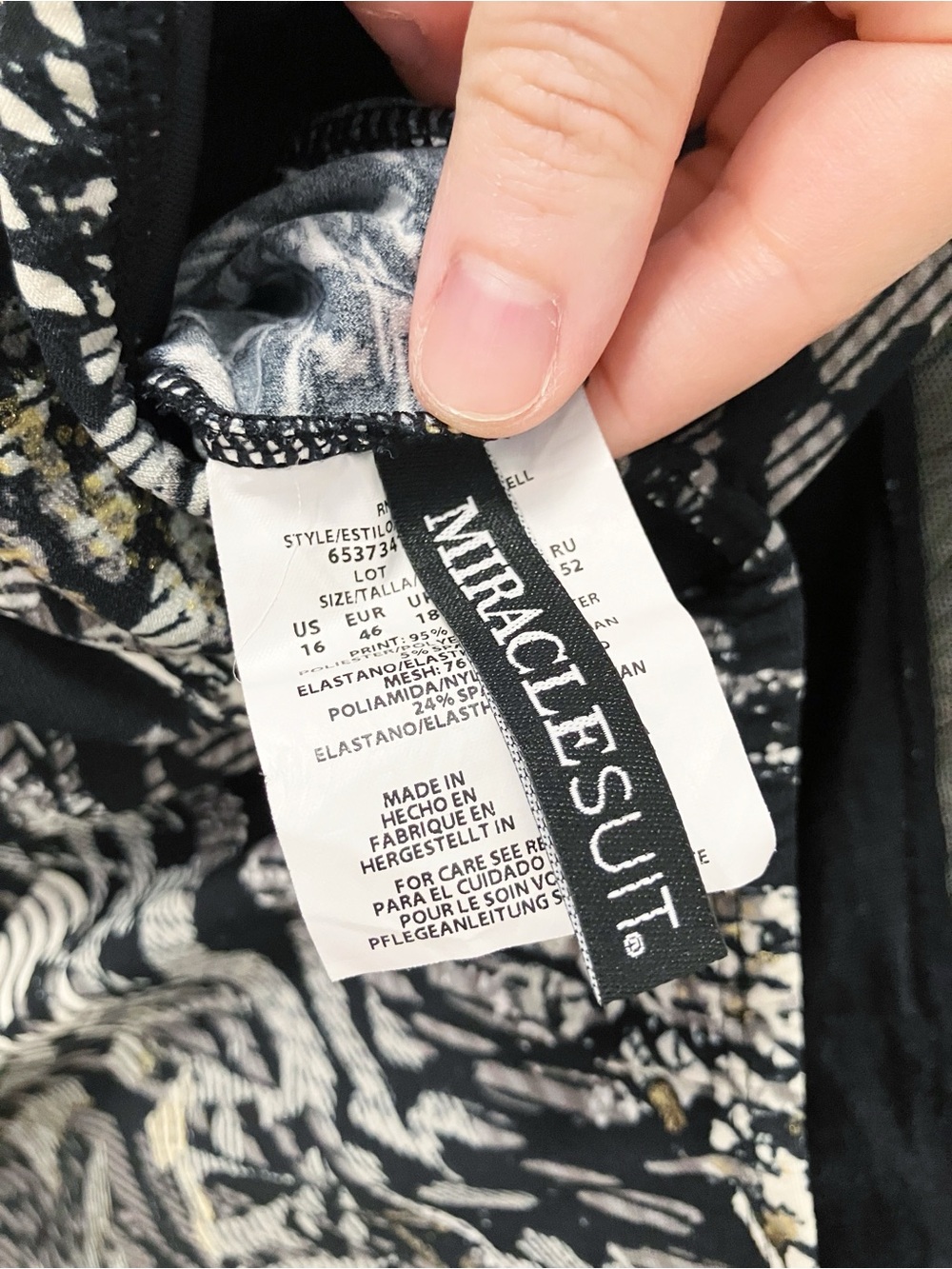 Miraclesuit | Black Mesh High Neck Underwire Tankini Top 16 Beach Pool Vacation - Picture 3 of 5